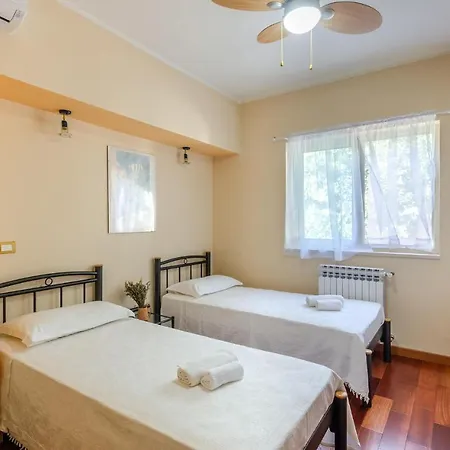 Apartamento Gorgeous In Blato With Jacuzzi