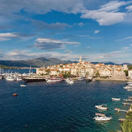 Gorgeous In Blato With Jacuzzi Apartamento Blato (Korcula)