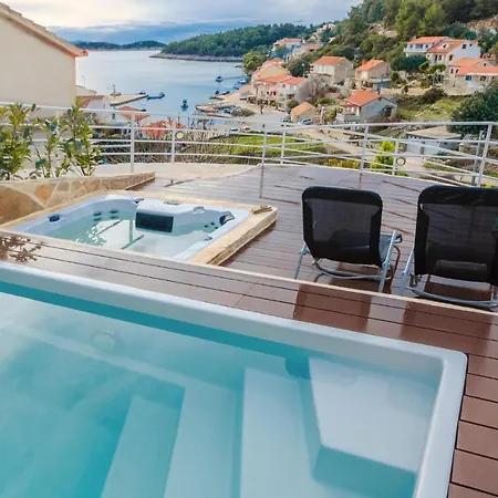 Gorgeous In Blato With Jacuzzi Apartamento